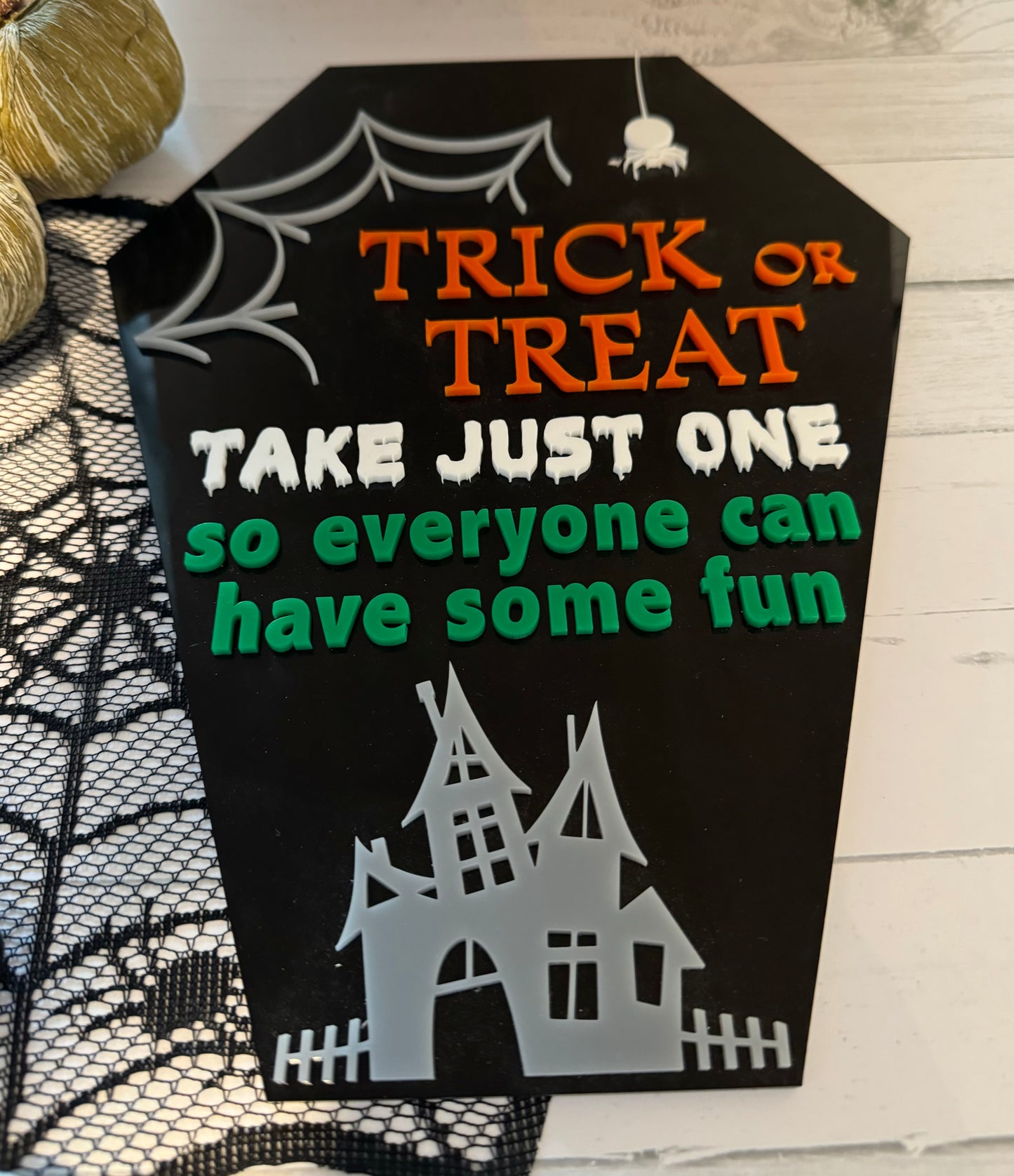 Halloween Trick or Treat Sign