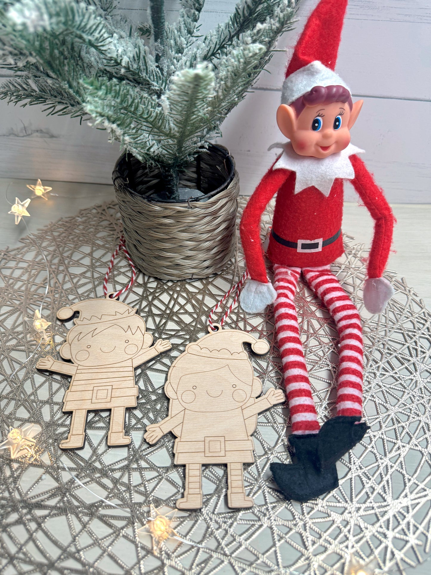 Wooden Elf Props (Set 4)