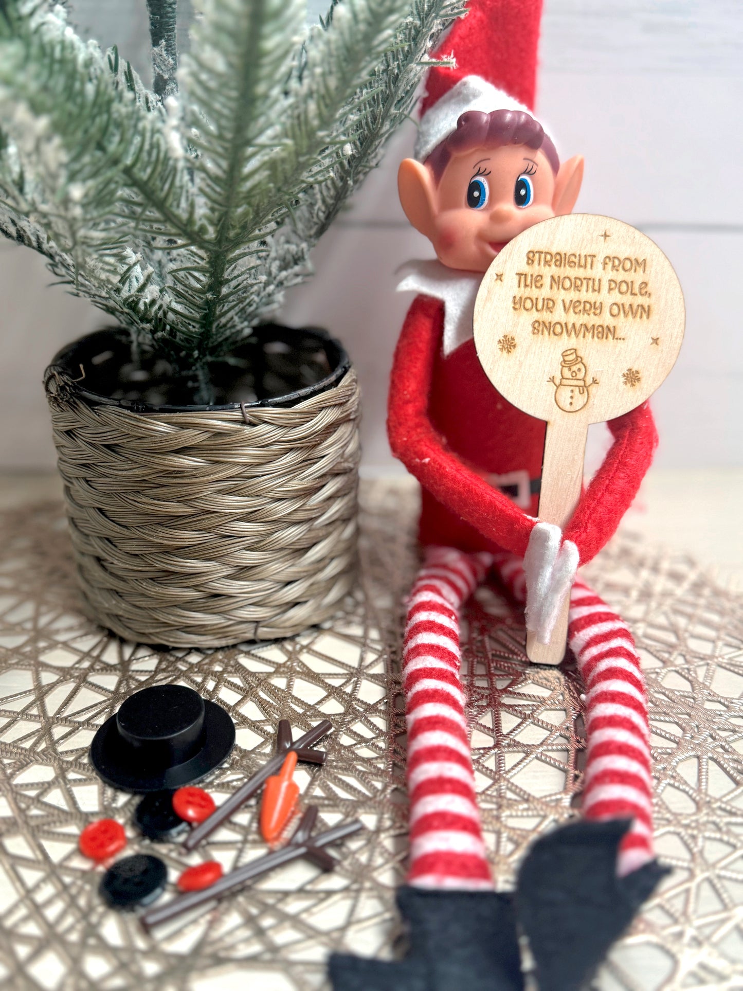 Wooden Elf Props (Set 4)