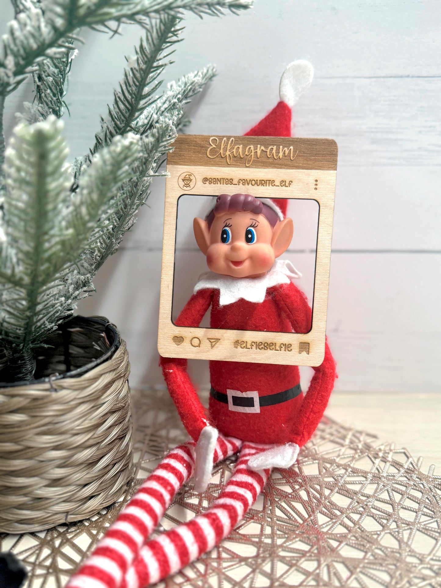 Wooden Elf Props (Set 4)