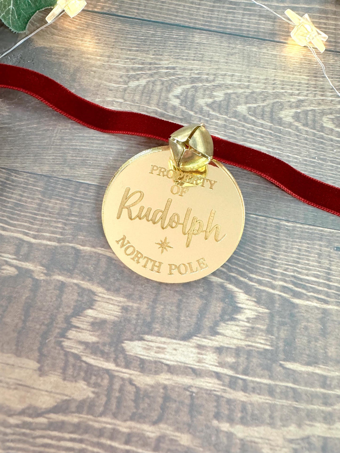 Rudolphs Lost Collar